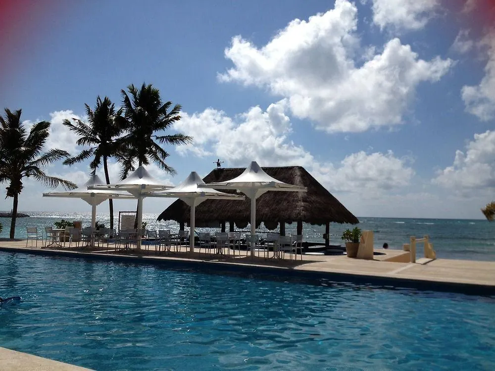 Puerto Aventuras Hotel & Beach Club
