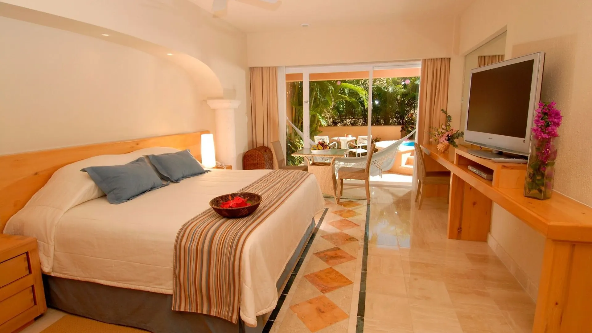 Puerto Aventuras Hotel & Beach Club