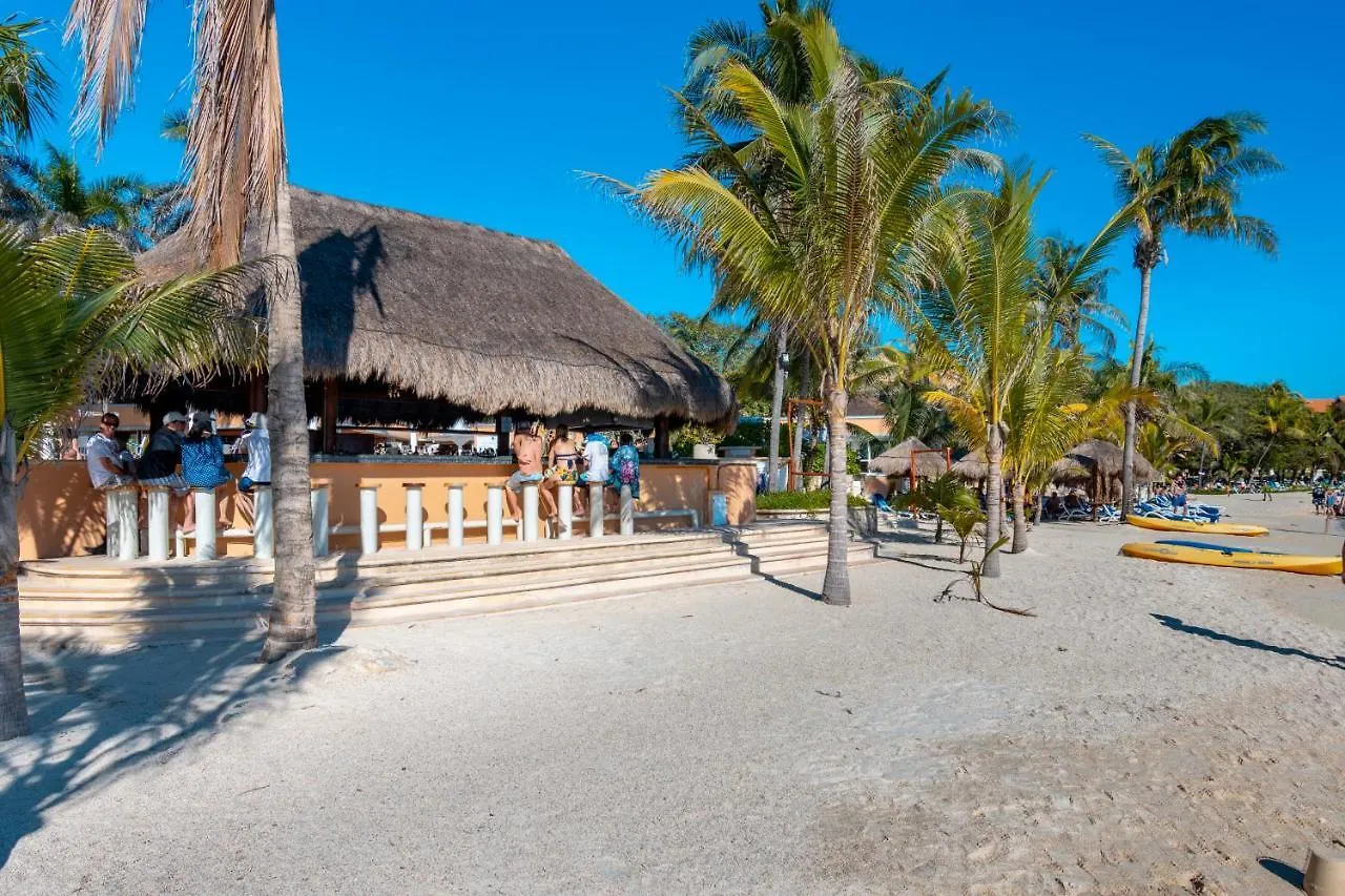 Puerto Aventuras Hotel & Beach Club