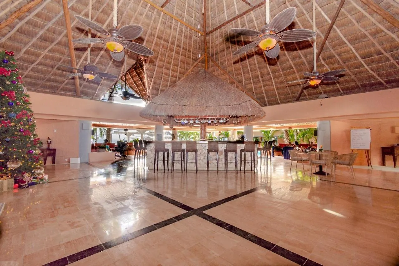 Puerto Aventuras Hotel & Beach Club
