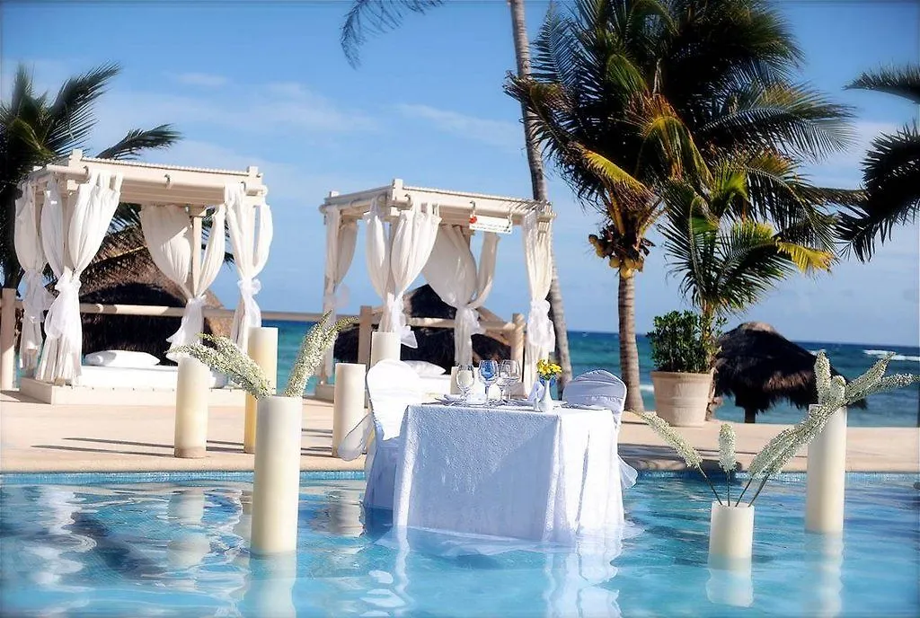 Puerto Aventuras Hotel & Beach Club