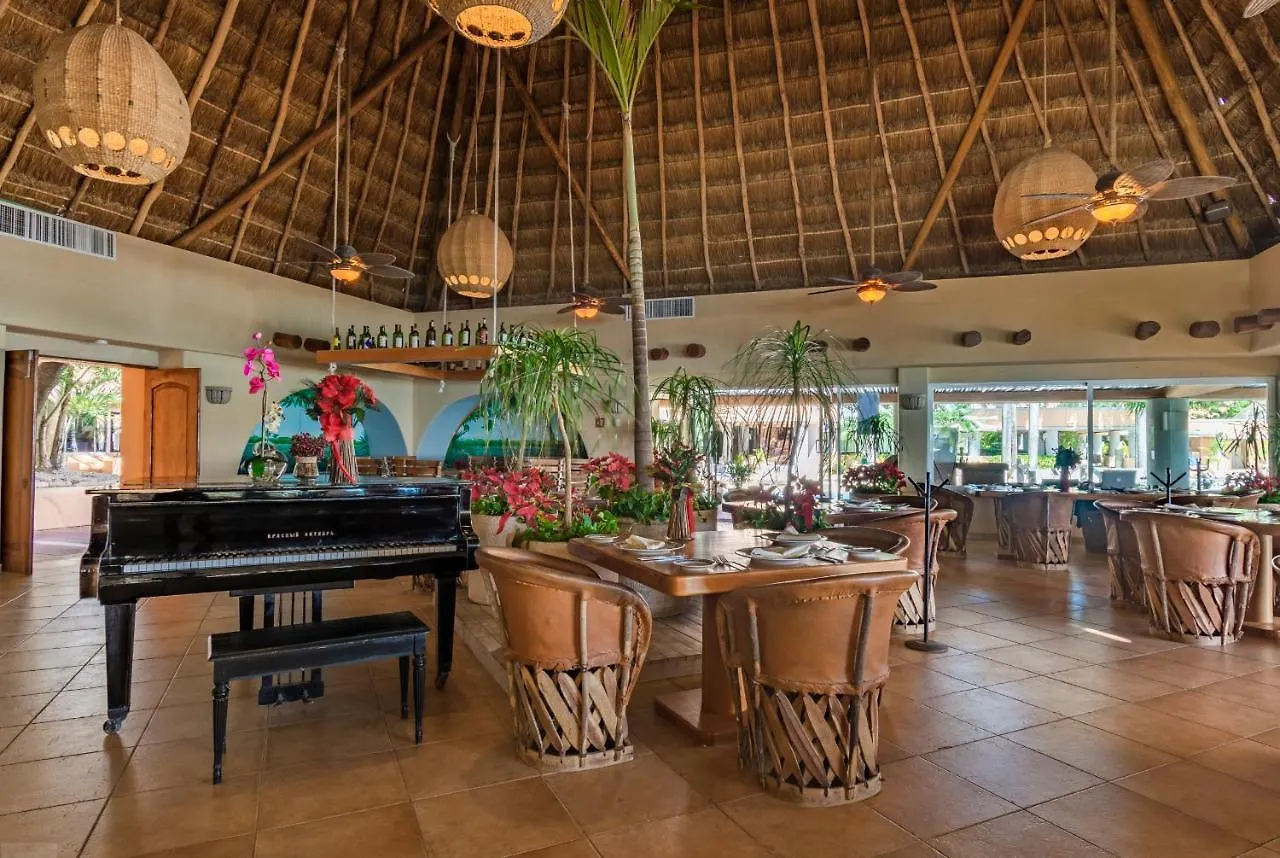 Puerto Aventuras Hotel & Beach Club  Puerto Aventuras